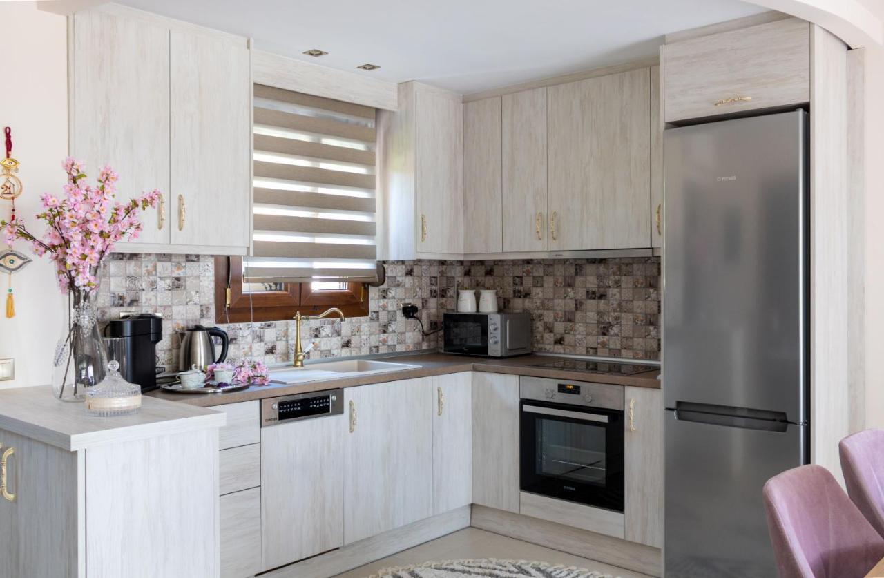 Pefkohori Golden Mountain Beach Villas Екстериор снимка