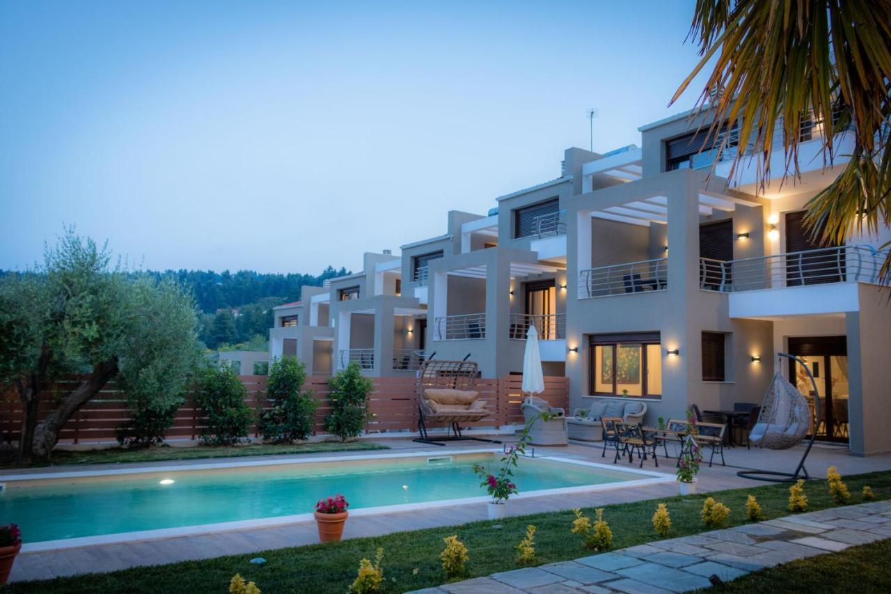 Pefkohori Golden Mountain Beach Villas Екстериор снимка