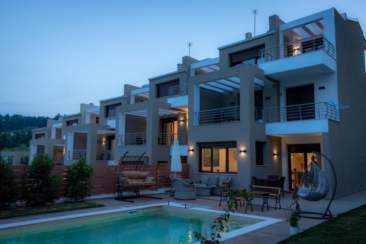 Pefkohori Golden Mountain Beach Villas Екстериор снимка