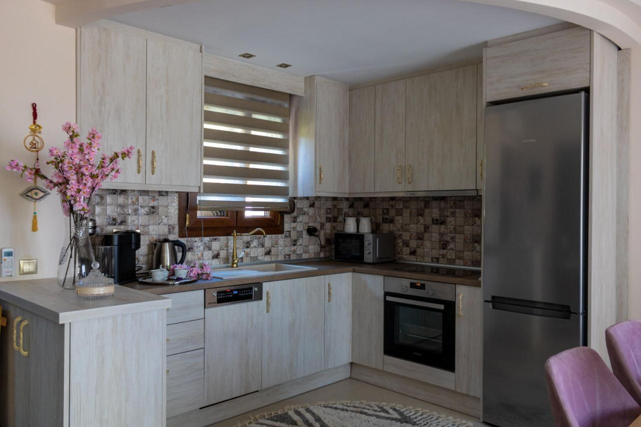 Pefkohori Golden Mountain Beach Villas Екстериор снимка