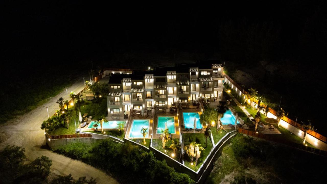 Pefkohori Golden Mountain Beach Villas Екстериор снимка