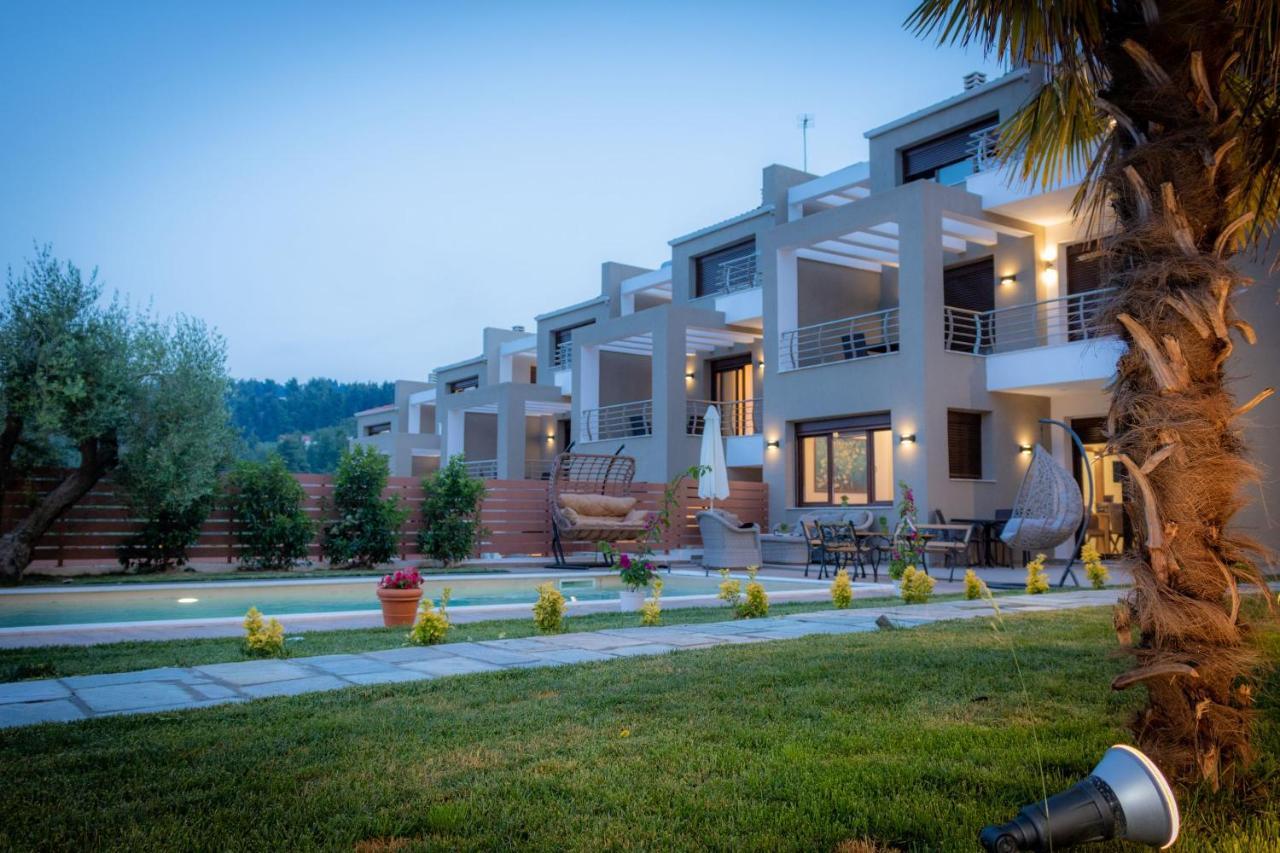 Pefkohori Golden Mountain Beach Villas Екстериор снимка